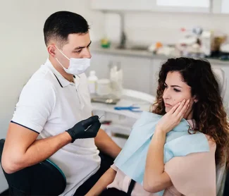 What Causes Sudden Tooth Pain and How Can an Emergency Dentist Help?